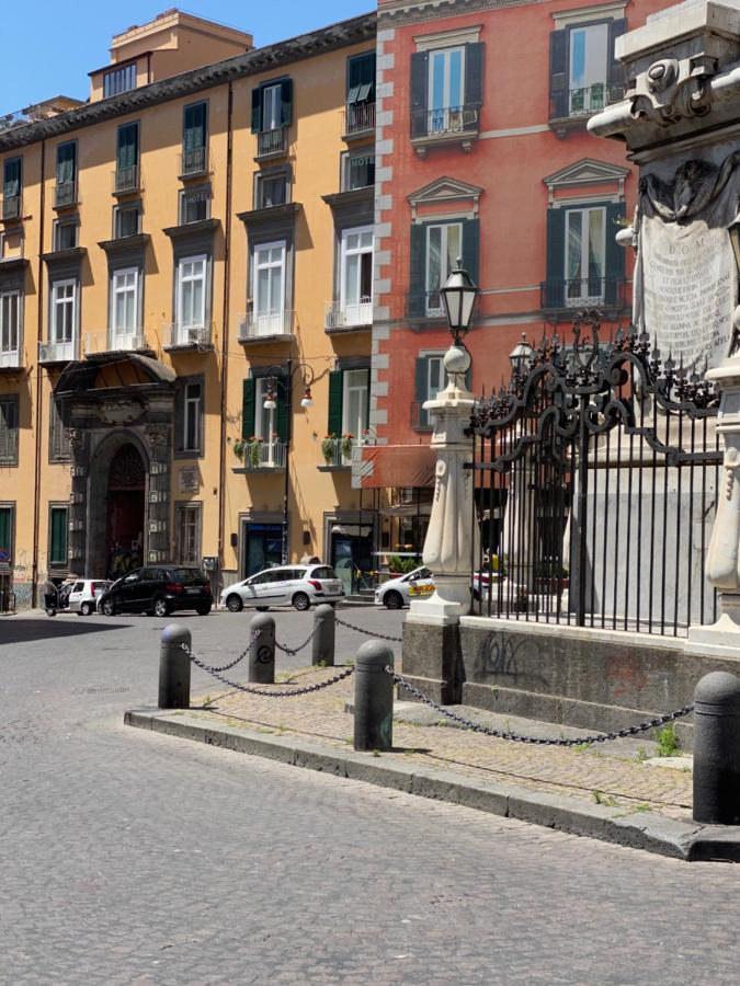 Dimora Donna Elena By Ranieri Bed & Breakfast Naples Exterior photo