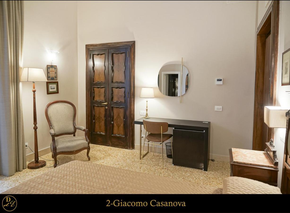 Dimora Donna Elena Bed & Breakfast Naples Exterior photo