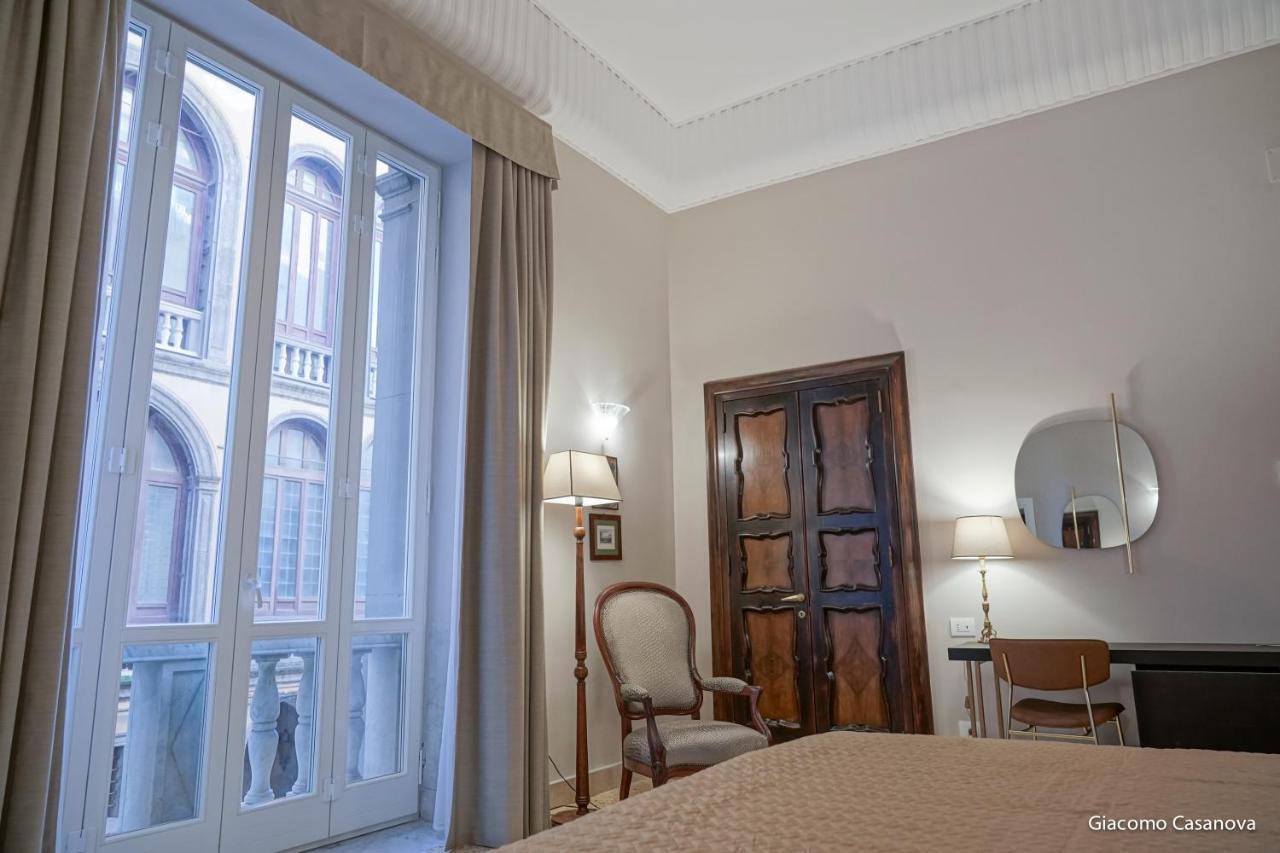 Dimora Donna Elena Bed & Breakfast Naples Exterior photo